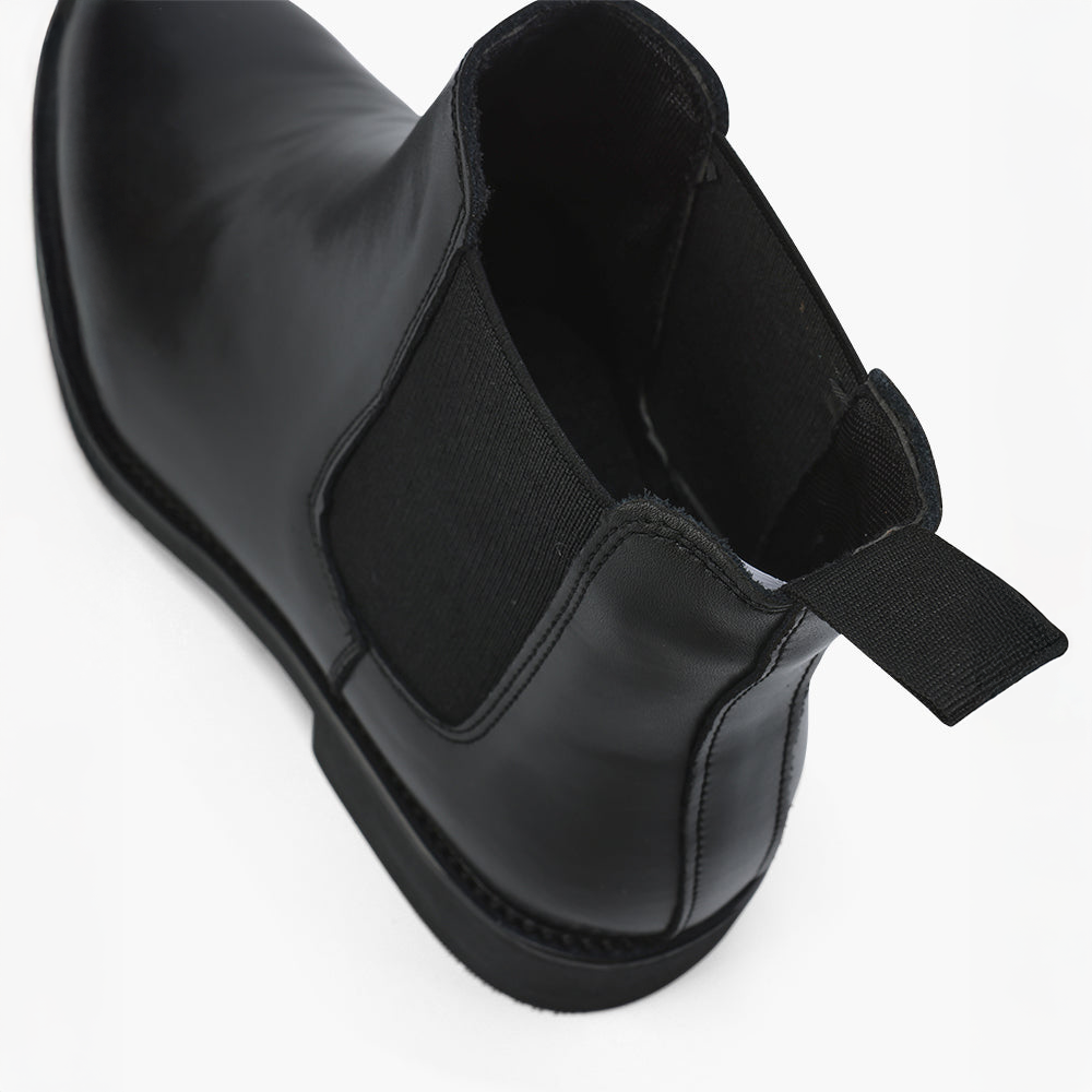 Chelsea Boots Made of Suede