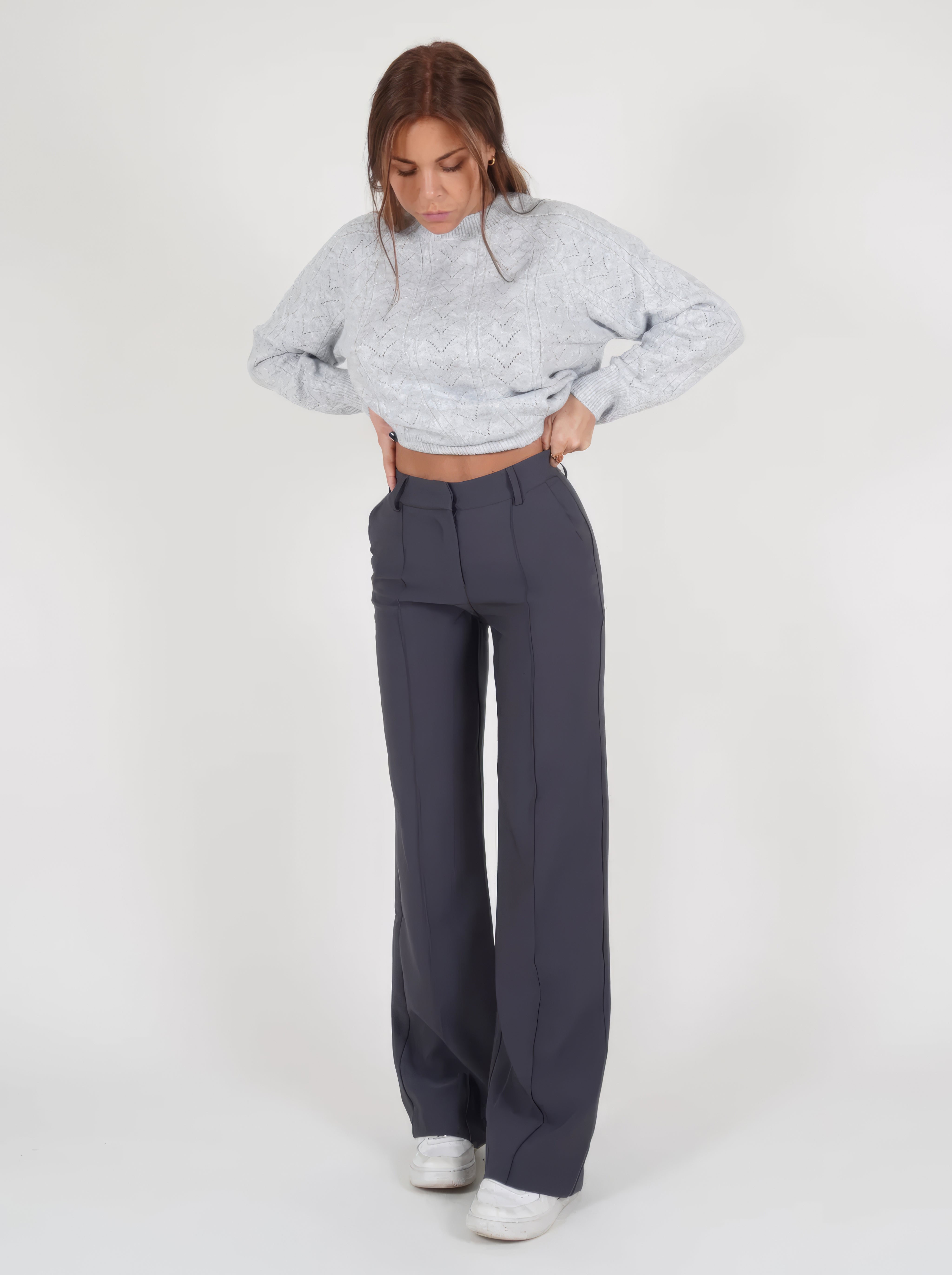 Virginie | Elegant, form-fitting trousers