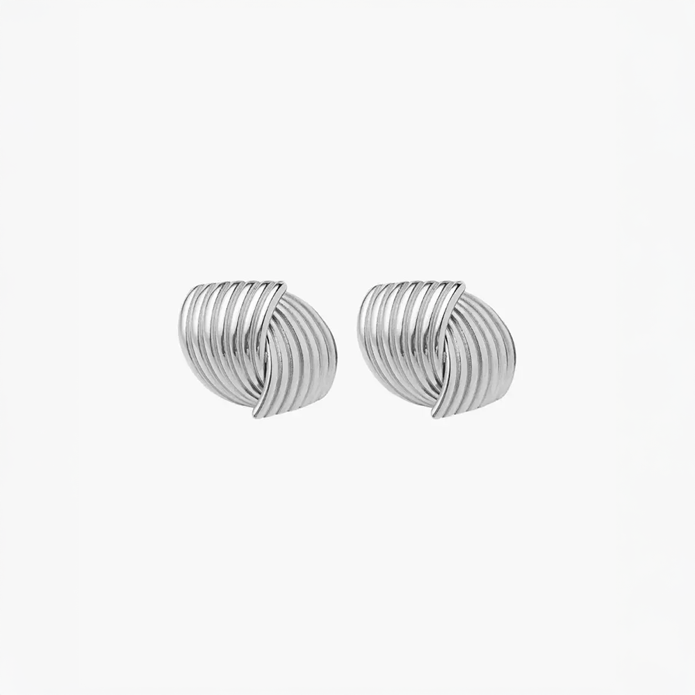 Théliane | Geometric Earrings with Distinct Style