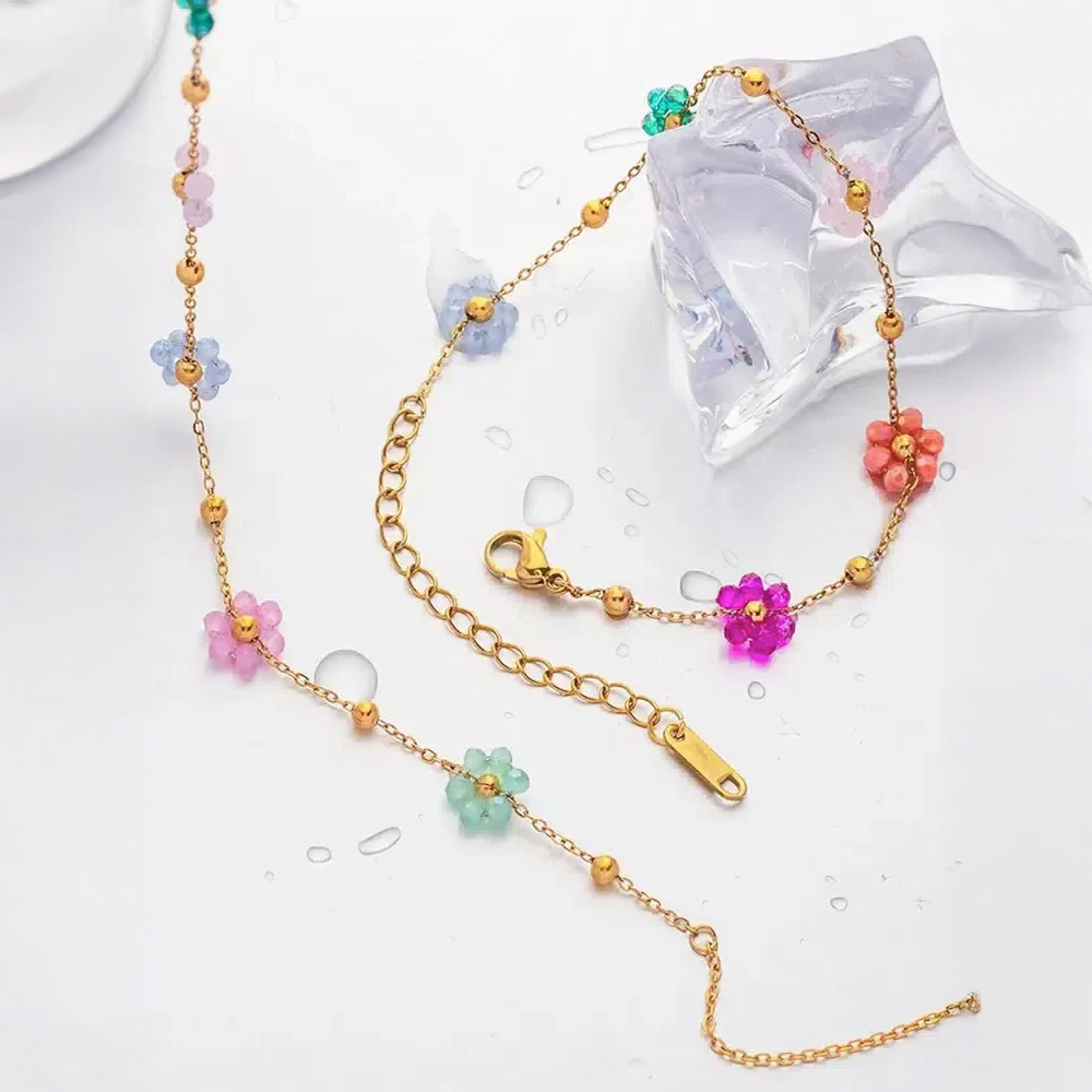 Marélia | Necklace with Handmade Flower Beads