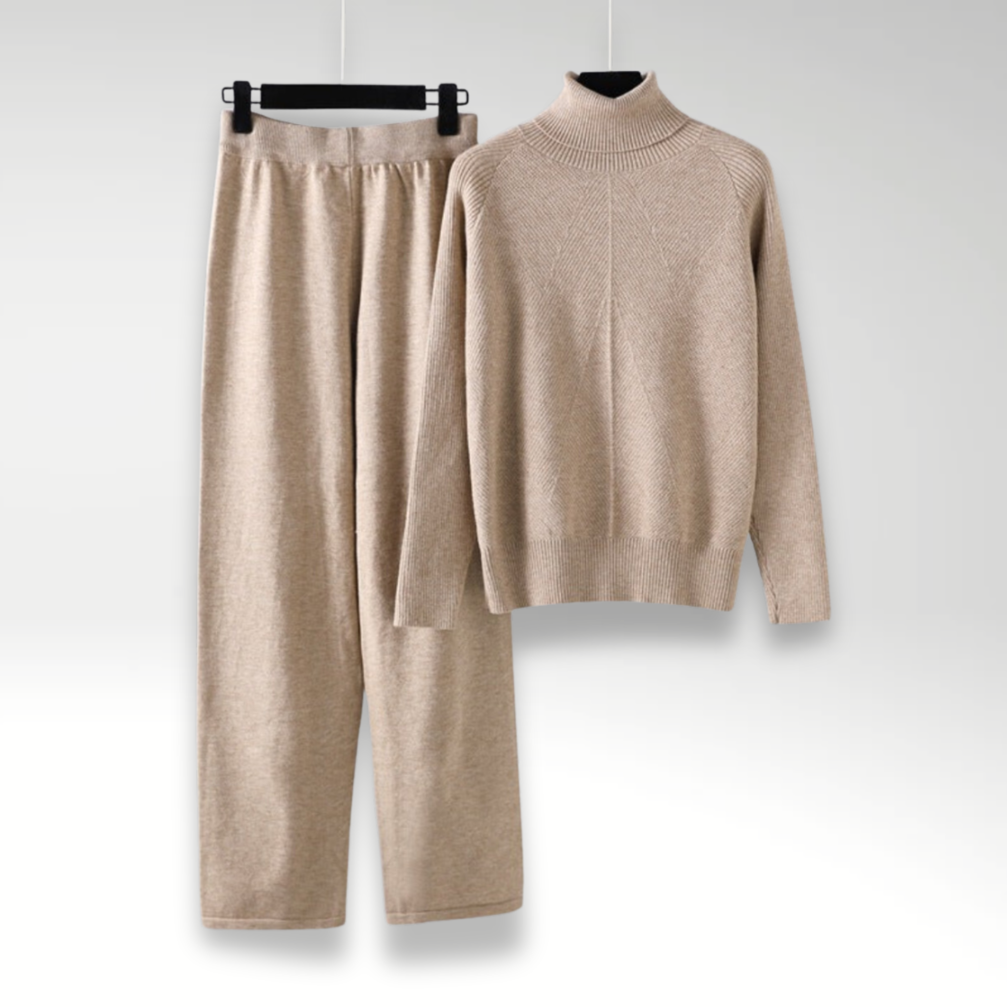 Evelyn | Two-Piece Lounge Set in Cable Knit