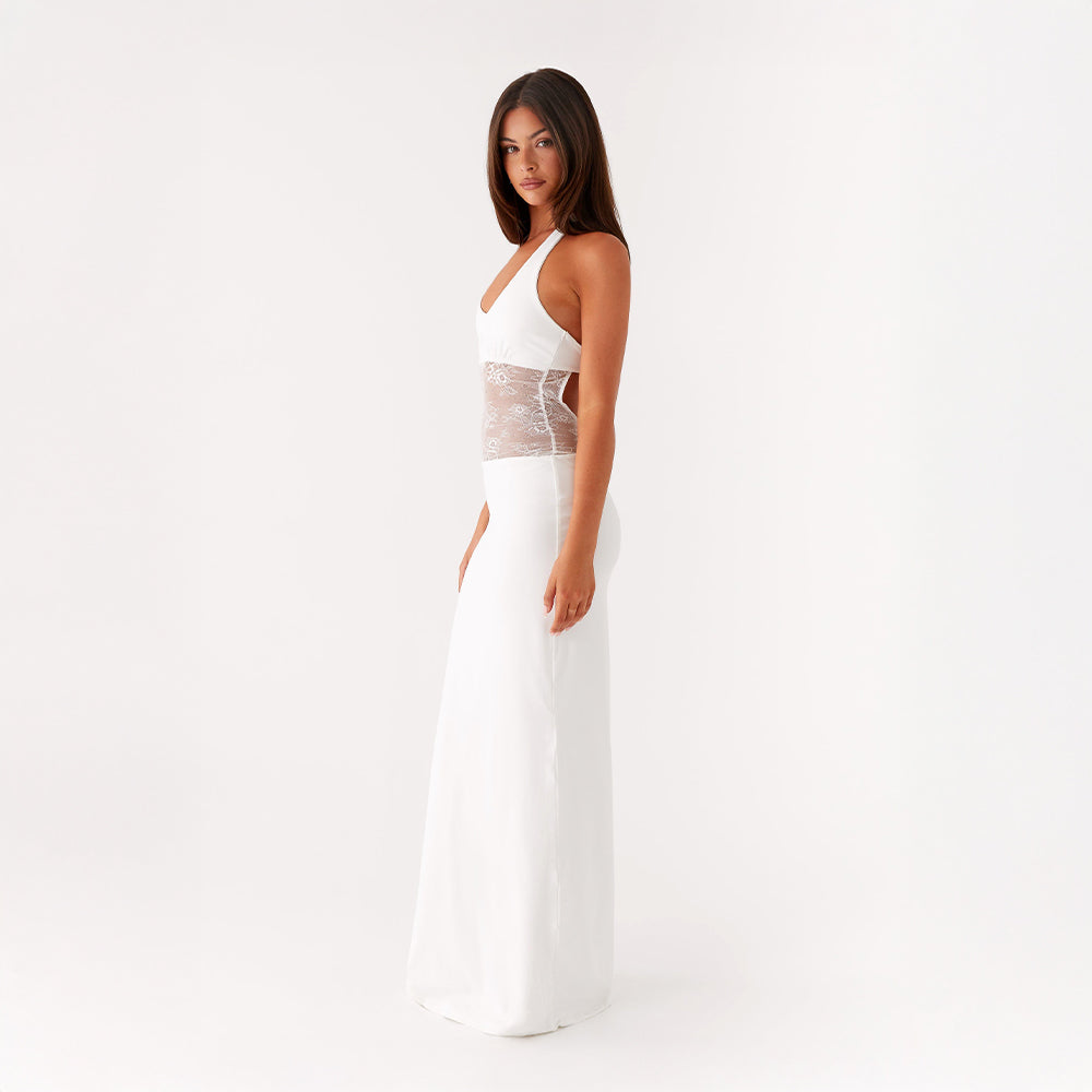 Naëlle | Captivating Curves