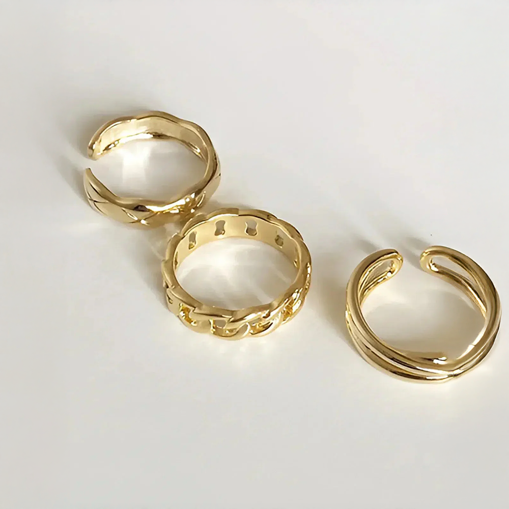 Auralie | Trio of Twisted Rings in Timeless Style
