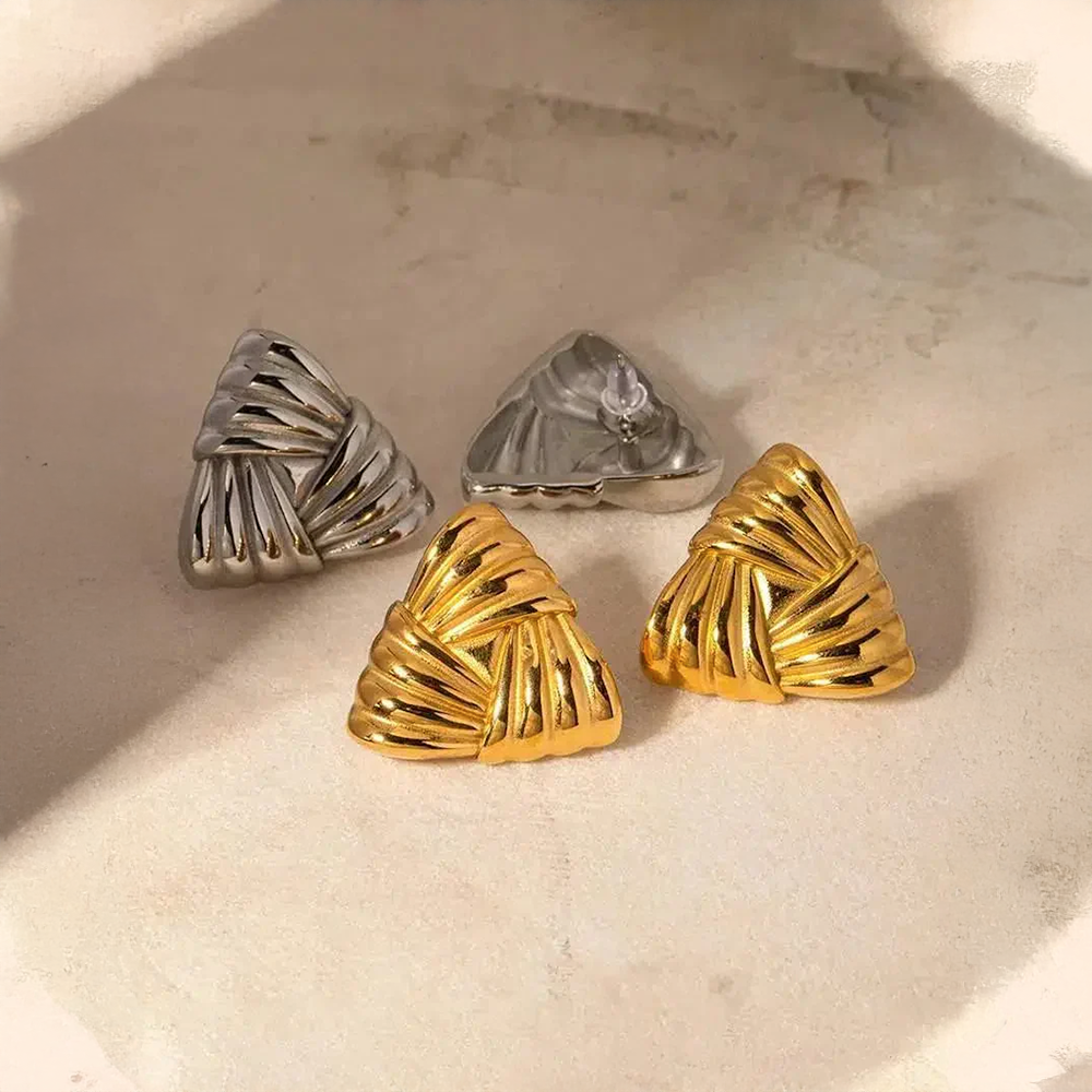 Beloria | Vintage-Inspired Triangle Earrings