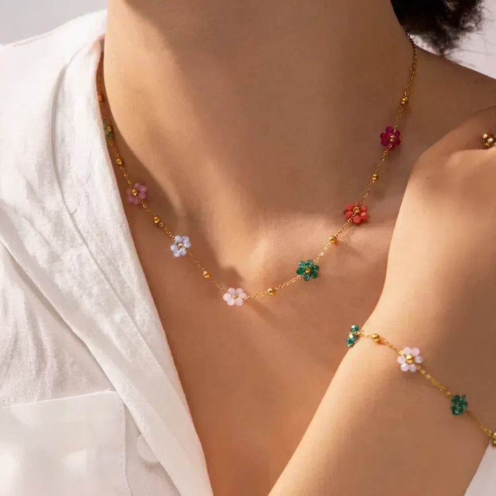 Marélia | Necklace with Handmade Flower Beads