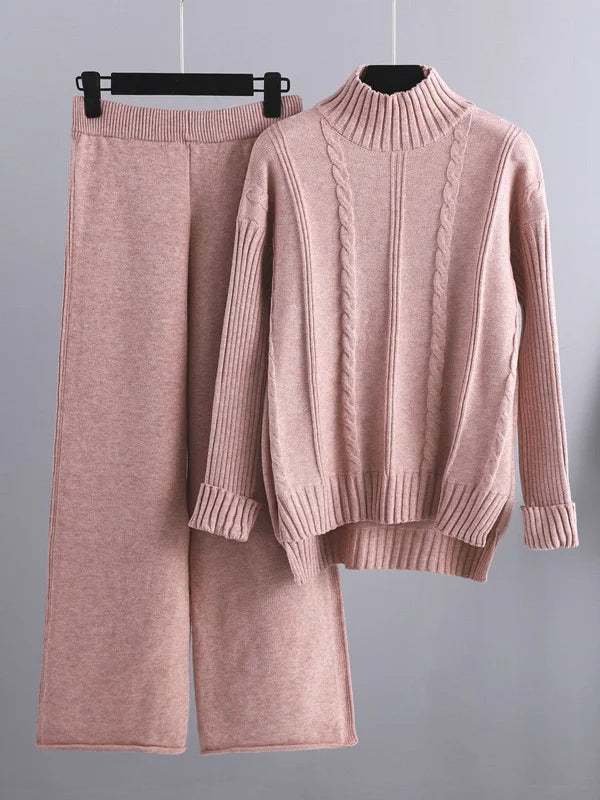 Evelyn | Two-Piece Lounge Set in Cable Knit
