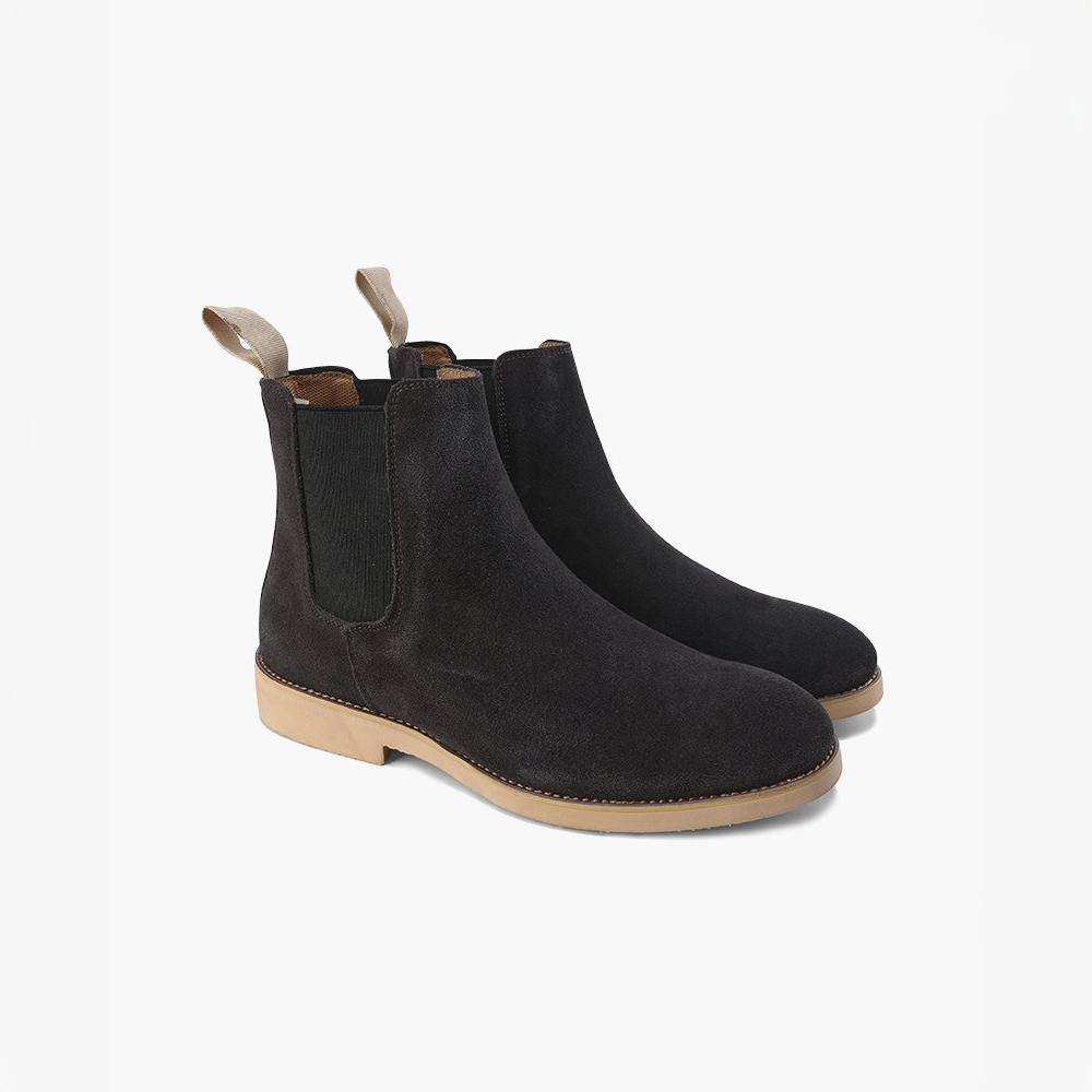 Chelsea Boots Made of Suede