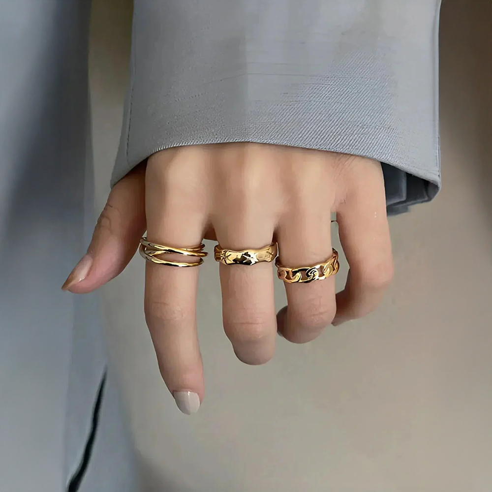 Auralie | Trio of Twisted Rings in Timeless Style