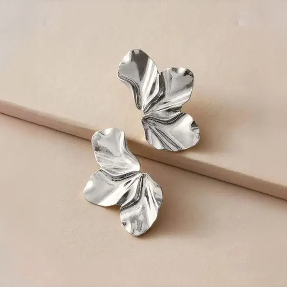 Roséline | Flower-shaped earrings with romantic charm