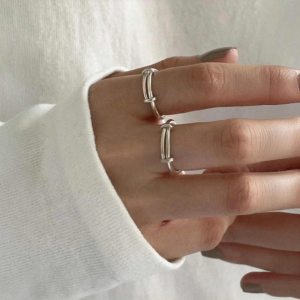 Auréna | Elegant and Timeless Adjustable Ring