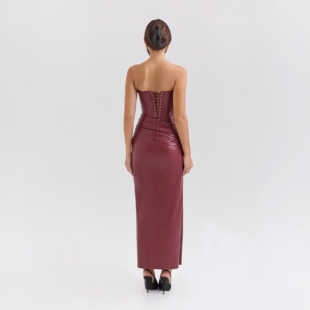 Nina | Obsidian Allure