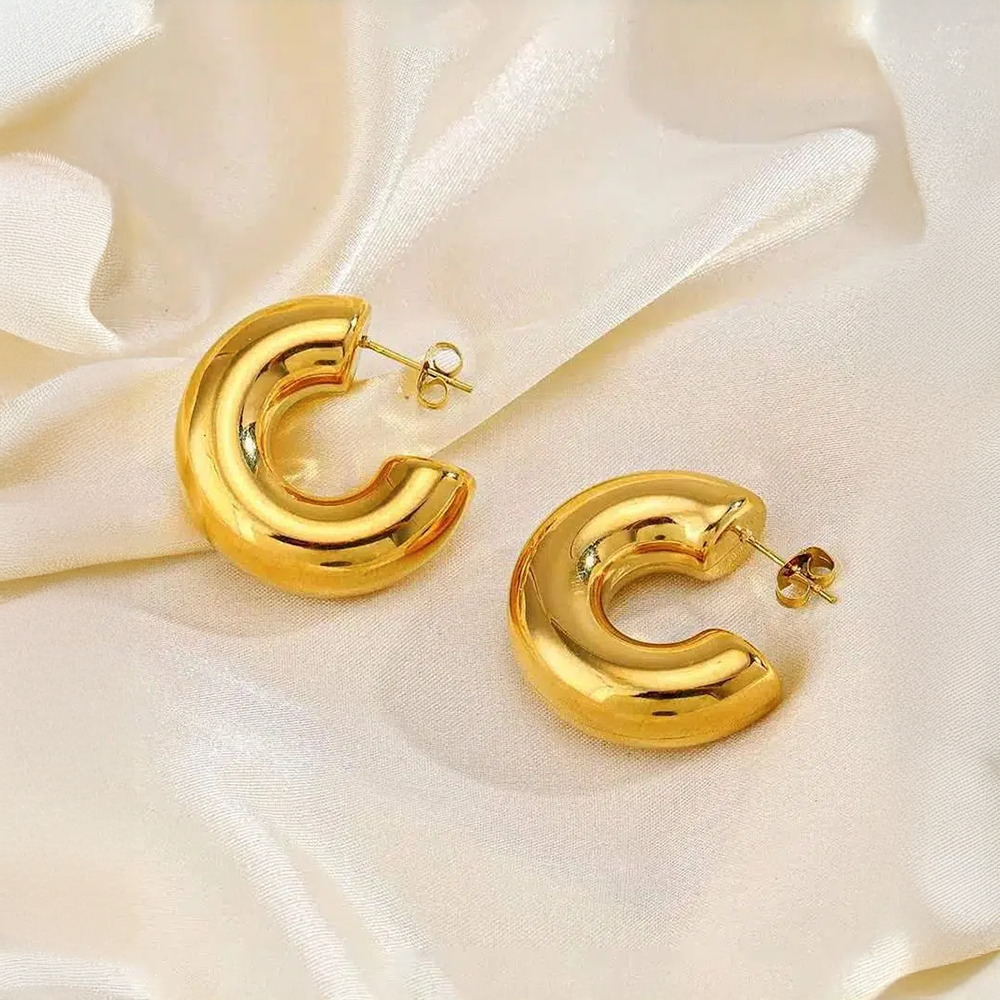 Améria | Thick Hoop Earrings in Modern Design