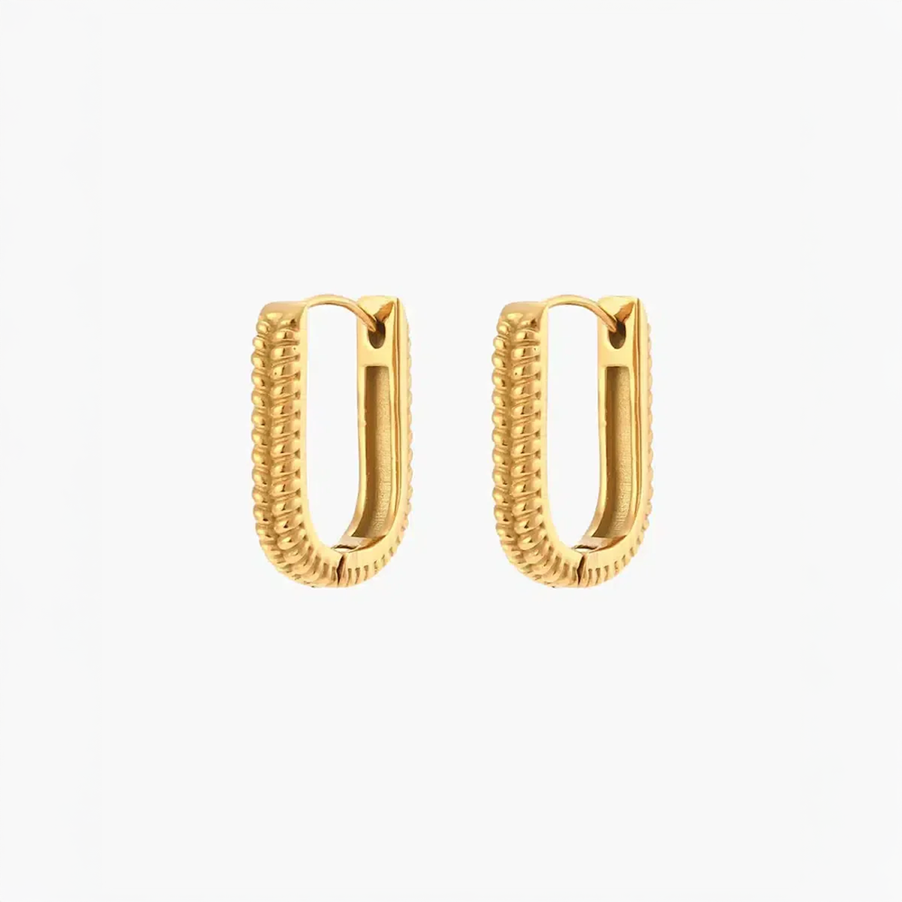 Kaëra | Oval Hoop Earrings in Contemporary Style