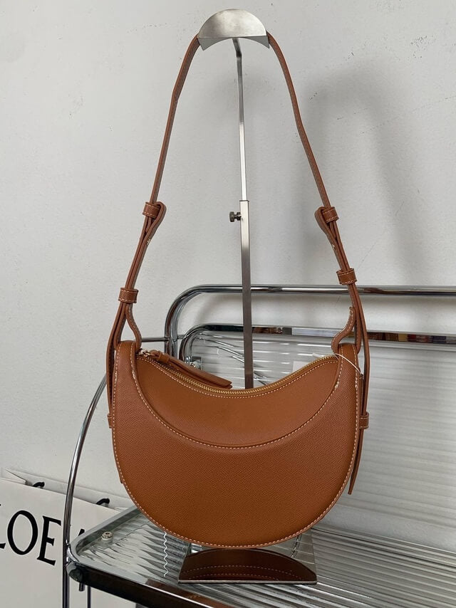 Edmée | Elegant Tan Saddle Bag