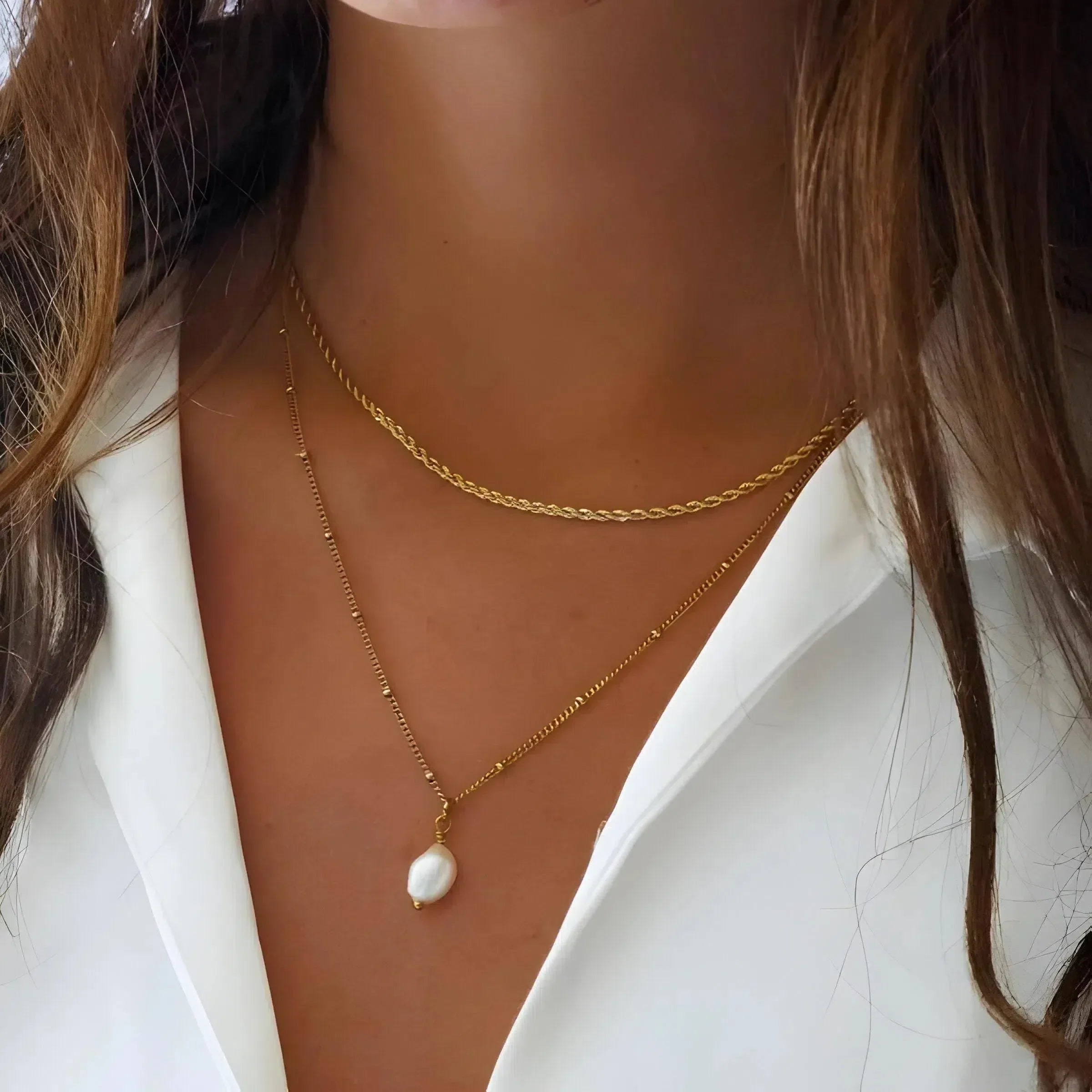 Séravelle | Modern Choker Set with Pearl Pendant