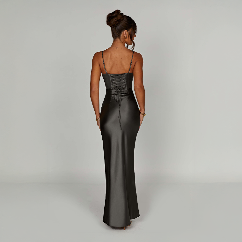 Solandra | Satin Silhouette