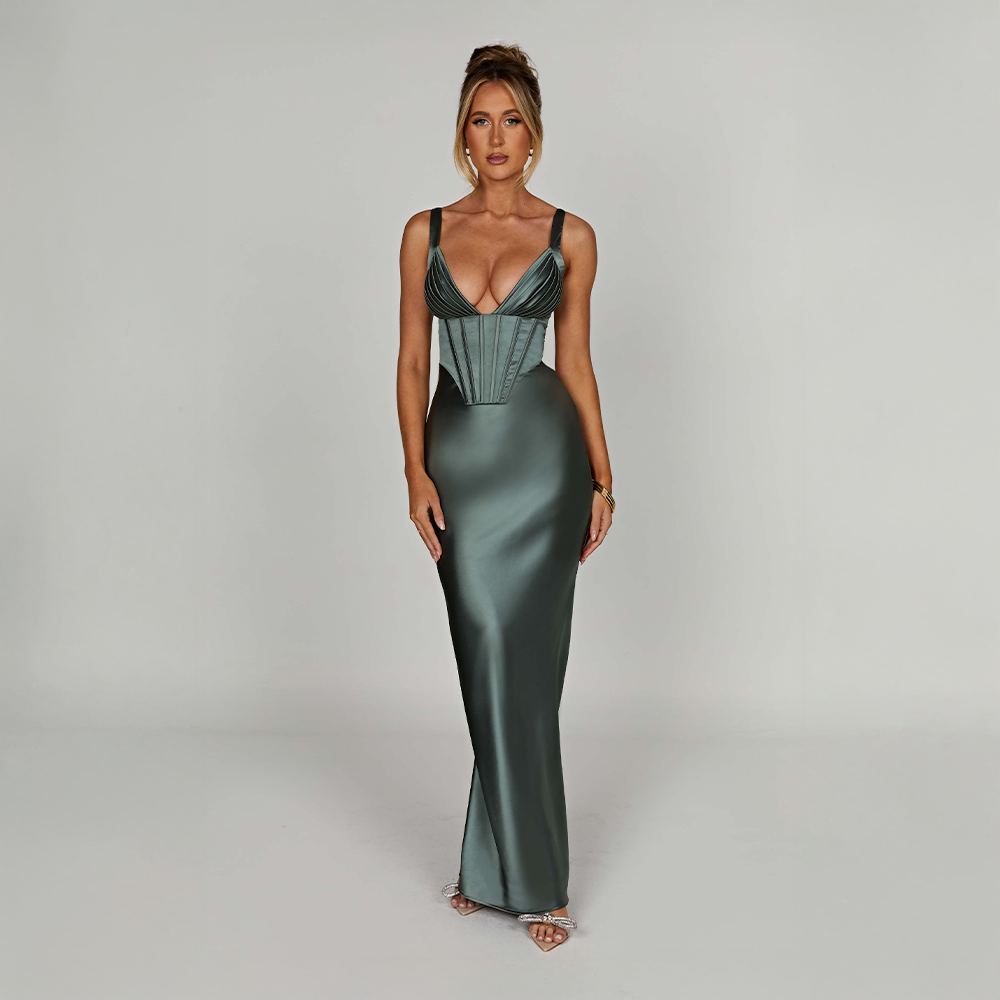 Solandra | Satin Silhouette