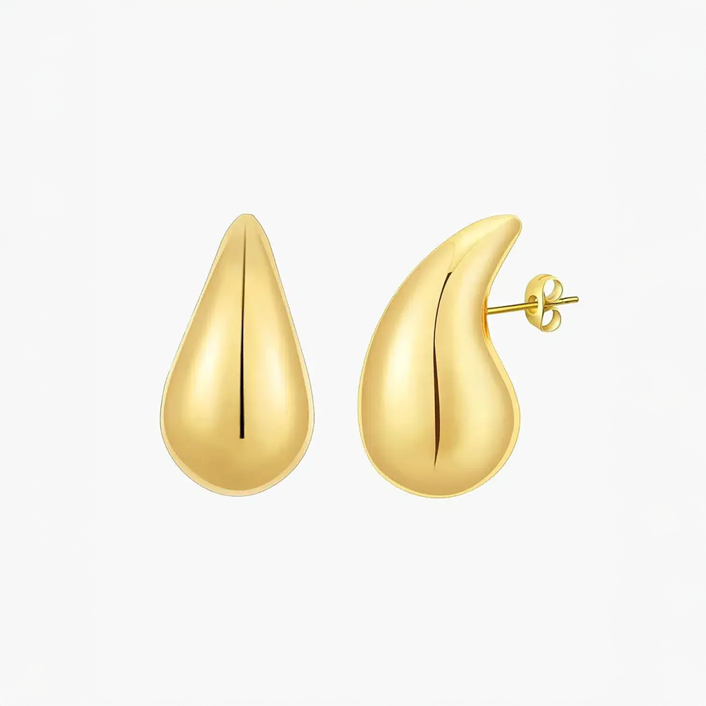 Doléane | Heart-Shaped Earrings with Timeless Style