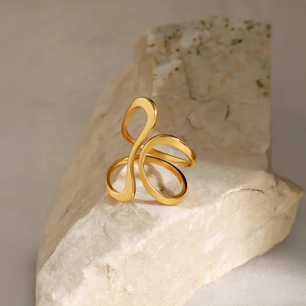 Floréa | Spiral Ring with Distinctive Design