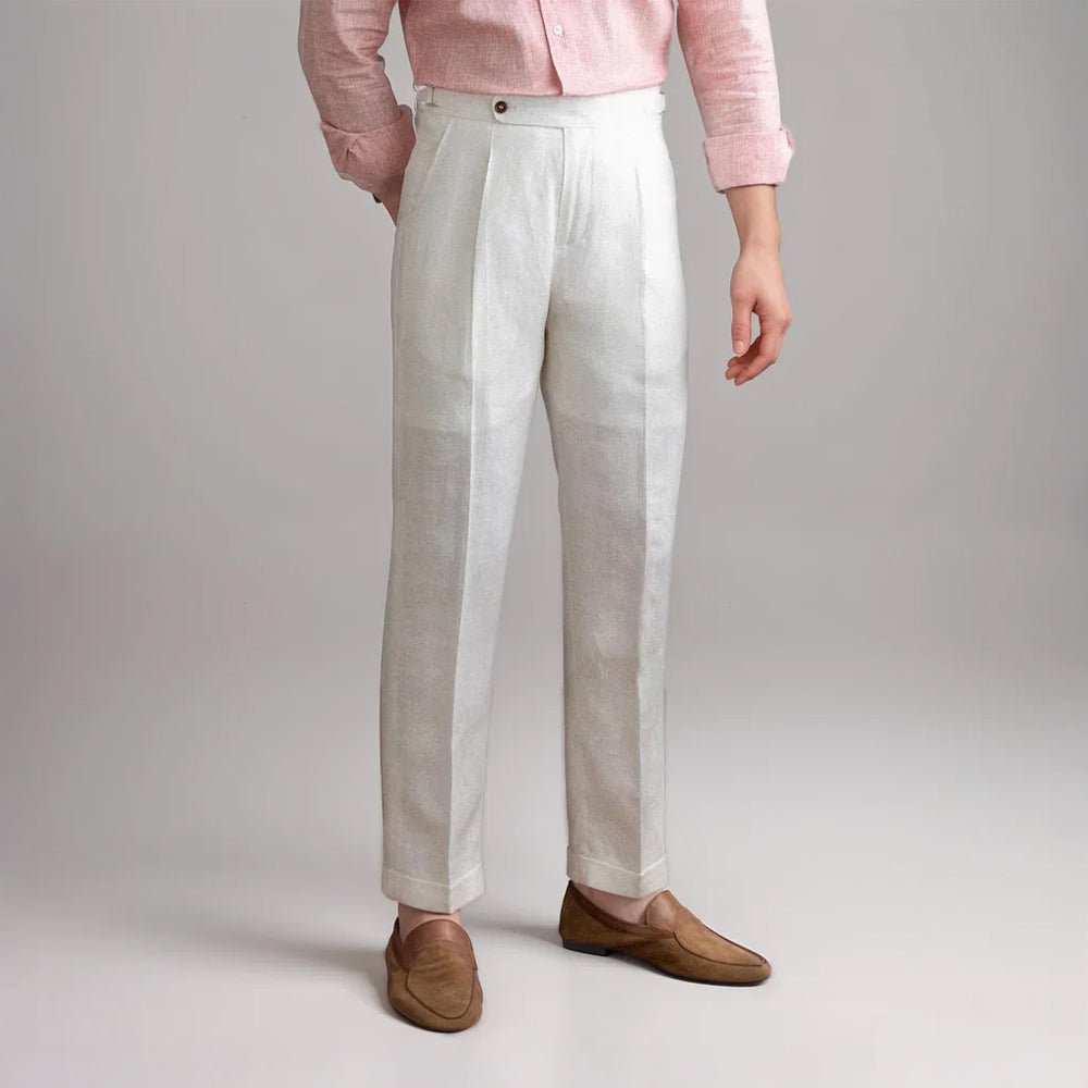 Elegance of Summer | Refined Style and Airy Comfort